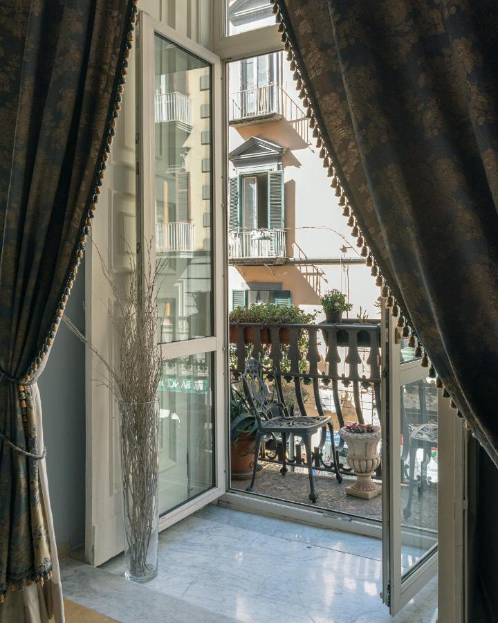 Carafa Di Maddaloni Residenza Di Charme Hotel Nápoly Kültér fotó