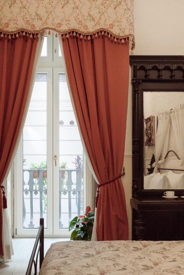 Carafa Di Maddaloni Residenza Di Charme Hotel Nápoly Kültér fotó