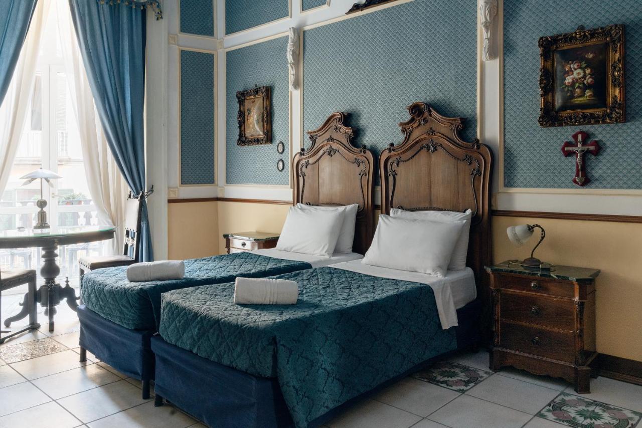 Carafa Di Maddaloni Residenza Di Charme Hotel Nápoly Kültér fotó
