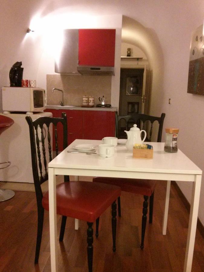 Carafa Di Maddaloni Residenza Di Charme Hotel Nápoly Kültér fotó