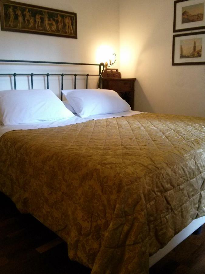 Carafa Di Maddaloni Residenza Di Charme Hotel Nápoly Kültér fotó